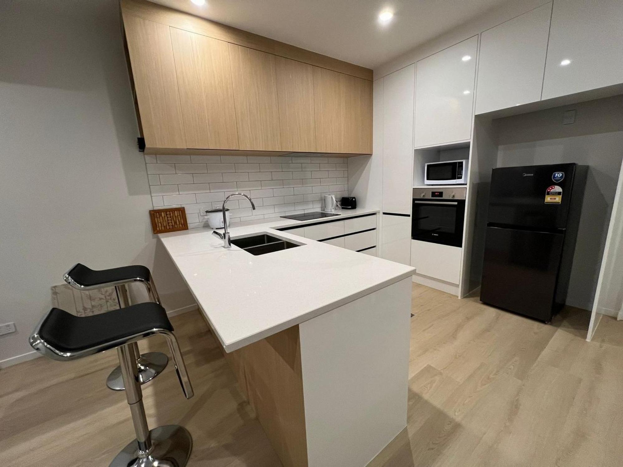 Central Modern 3-Bedroom,3- Bathroom House With Patio And Carpark- Lower Hutt City Centre Екстер'єр фото