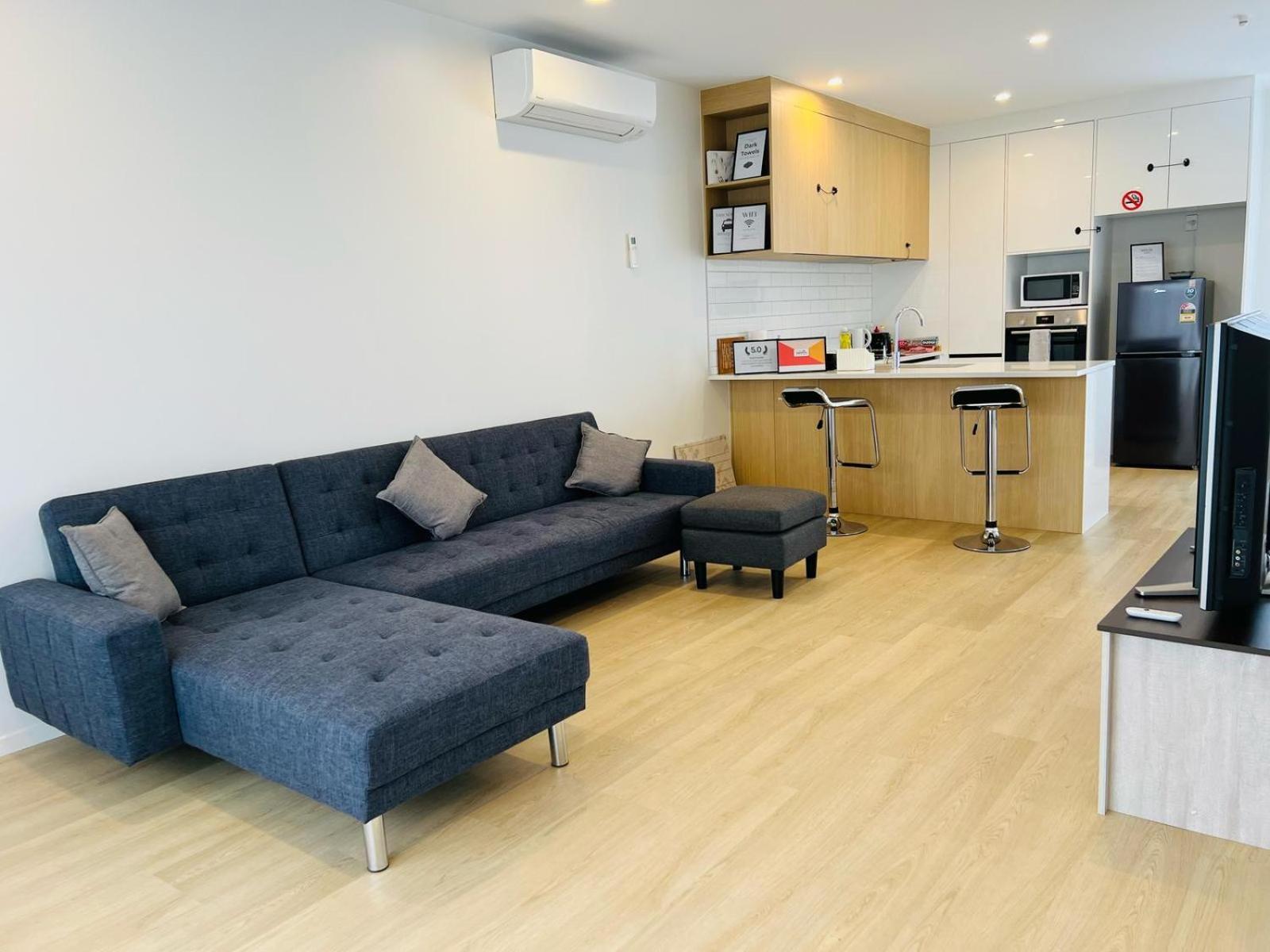 Central Modern 3-Bedroom,3- Bathroom House With Patio And Carpark- Lower Hutt City Centre Екстер'єр фото